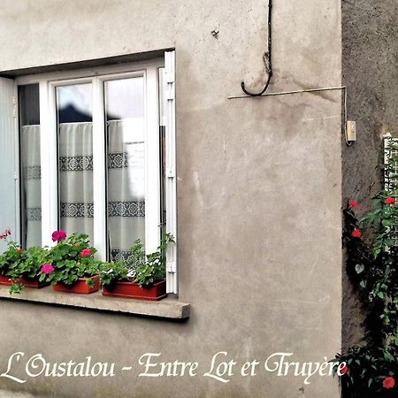 L'Oustalou - Gite Entre Lot Et Truyere Entraygues-sur-Truyere Exterior photo